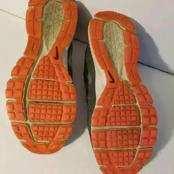 Nike Revolution 2 - Picture 4 of 7